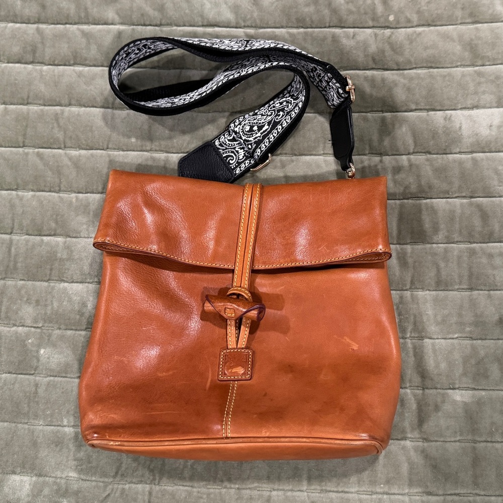 Dooney & Bourke Florentine Medium Toggle Crossbody